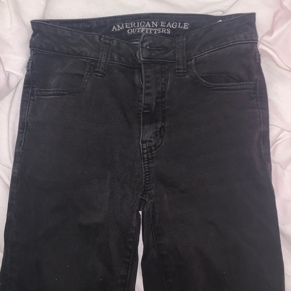 American Eagle Outfitters Black High Rise Jegging - Picture 2 of 4